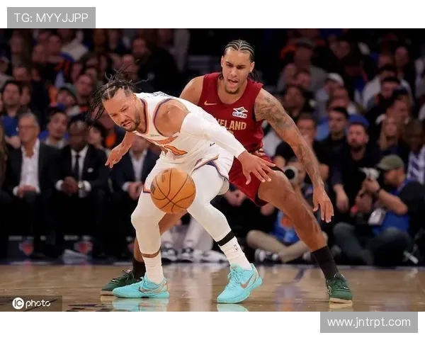 单节 21 分累到抽筋！米切尔 31+5 空砍 骑士 17 分逆转梦碎尼克斯