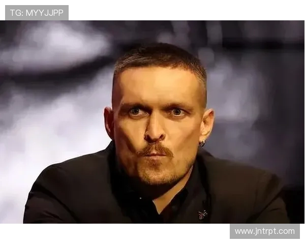 爆冷！沃德利 11 回合 TKO 帕克，锁定乌西克挑战权